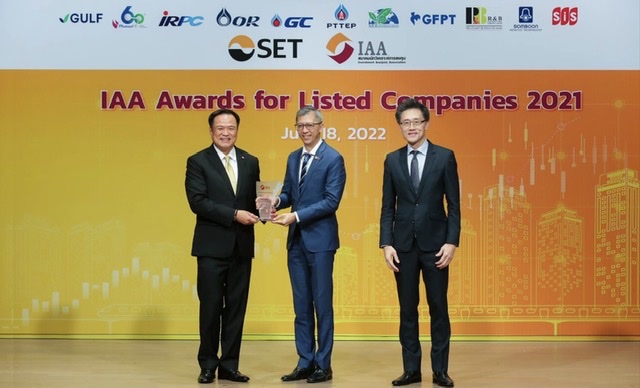 ทีเอ็มบีธนชาต คว้ารางวัล BEST CEO – กลุ่มธุรกิจการเงิน สองปีซ้อนจากเวที “IAA Awards for Listed Companies 2021” 