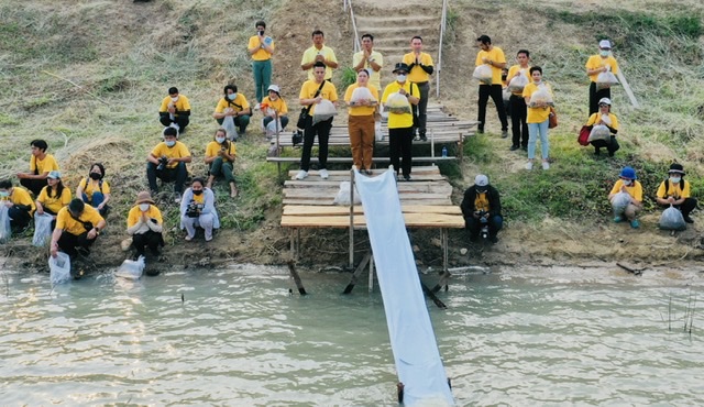 พลังบุญทิพยร่วมสร้าง ทำบุญมหากุศลปล่อยปลานิลจิตรลดา จำนวน 10,000 ตัว