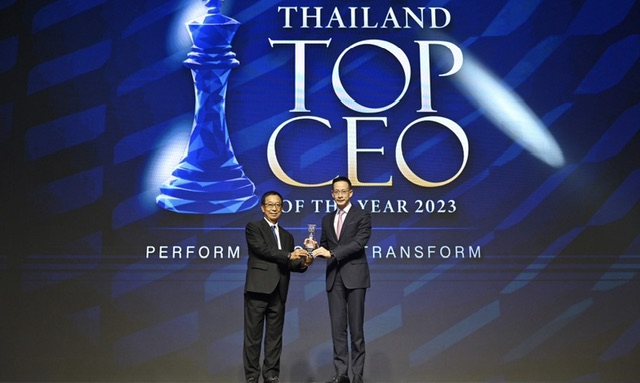 “สาระ ล่ำซำ” รับรางวัลสุดยอดผู้นำองค์กรแห่งปี “THAILAND TOP CEO OF THE YEAR 2023”ประเภท “อุตสาหกรรมประกันชีวิต” ต่อเนื่องเป็นปีที่ 2