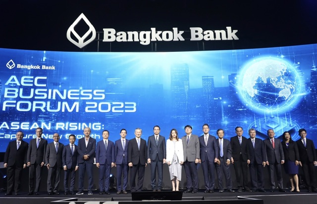 ธนาคารกรุงเทพ มั่นใจ ‘อาเซียน’ เปิดรับเงินลงทุนทั่วโลกจัดสัมมนา AEC Business Forum 2023 ดึงซีอีโอระดับโลกร่วมแชร์มุมมอง ‘อุตสาหกรรมและประเทศดาวเด่นแห่งอาเซียน’พร้อมหนุนผู้ประกอบการไทยรุกตลาดภูมิภาค ต่อยอดธุรกิจเติบโตยั่งยืน