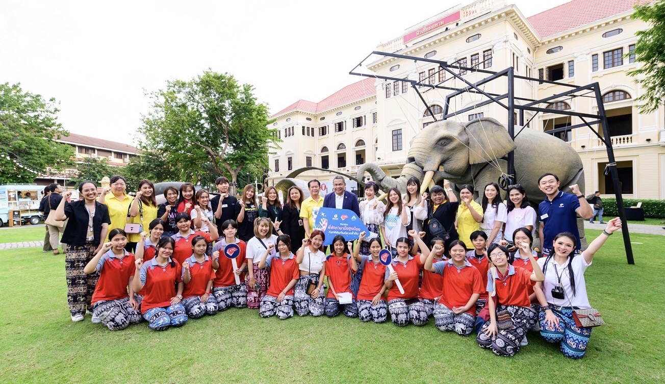 เคทีซีร่วมกับมิวเซียมสยาม จัดกิจกรรม “พี่ส่งภาษามือจูงน้องท่องพิพิธภัณฑ์ยามค่ำคืน”