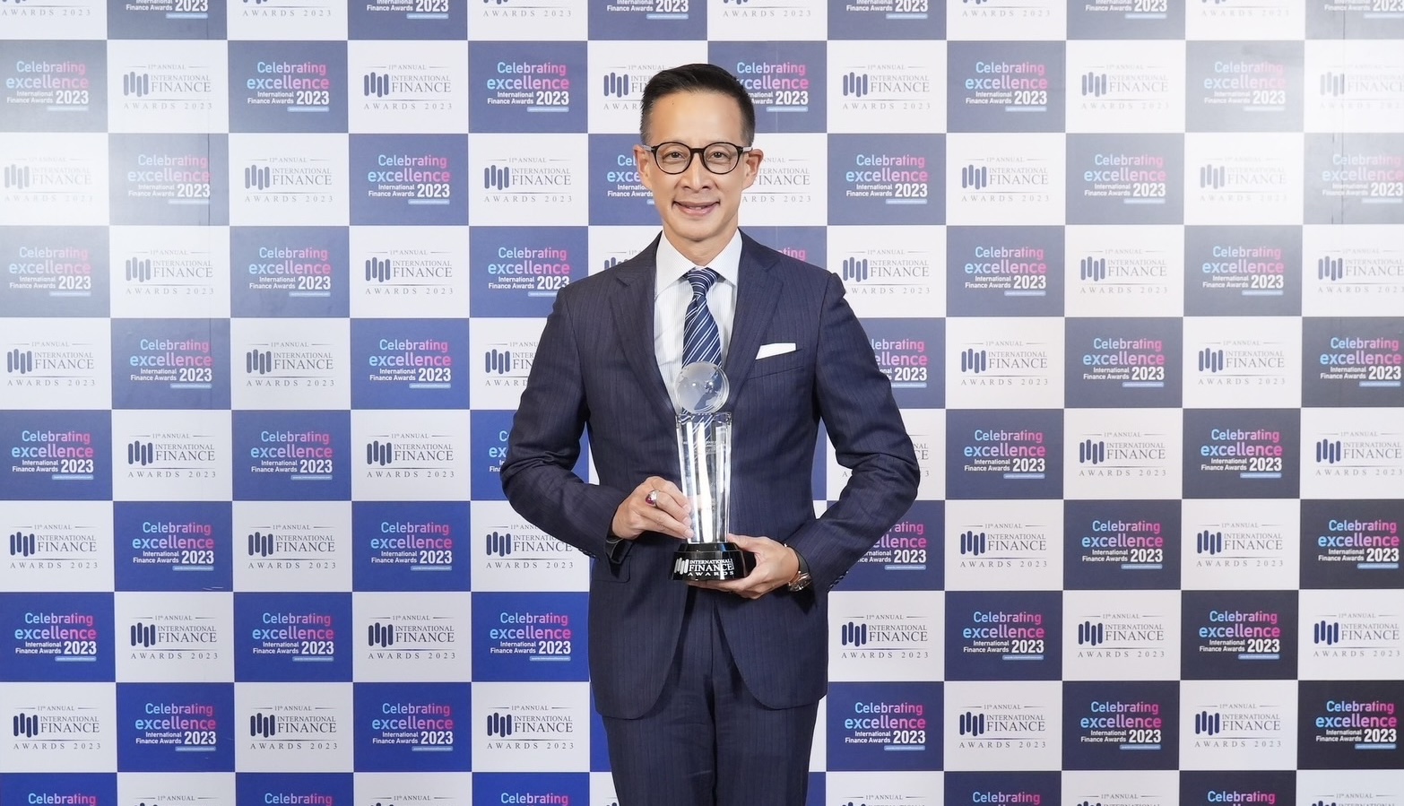 “สาระ ล่ำซำ” คว้ารางวัลสุดยอดผู้นำองค์กร “Best Life Insurance CEO”พร้อมรางวัล Best New Life Insurance Initiative – Silver Readiness by MTLจาก International Finance Magazine ประเทศอังกฤษ