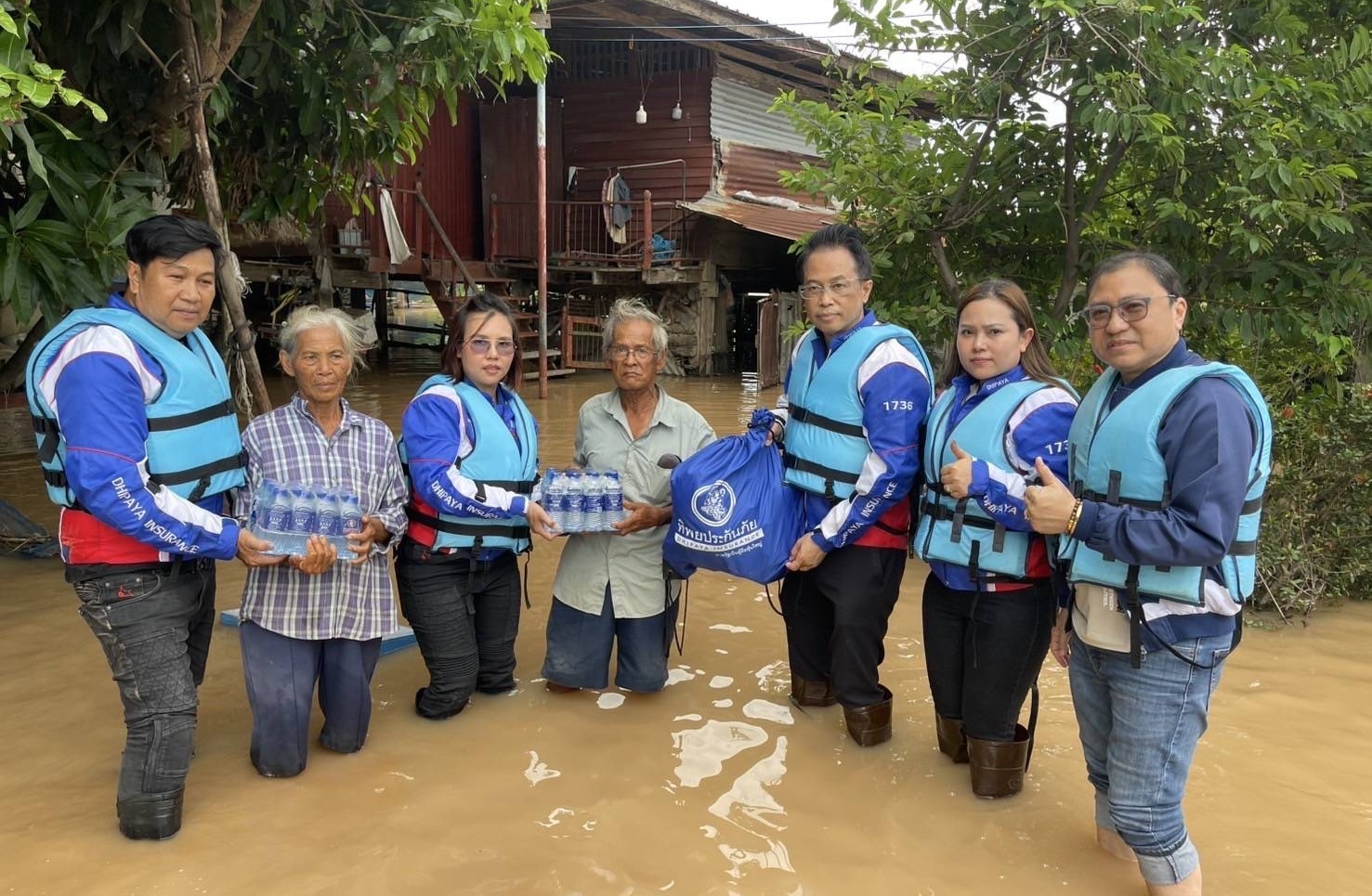 ทิพยประกันภัย เร่งช่วยเหลือผู้ประสบภัยน้ำท่วม จังหวัดสุโขทัย