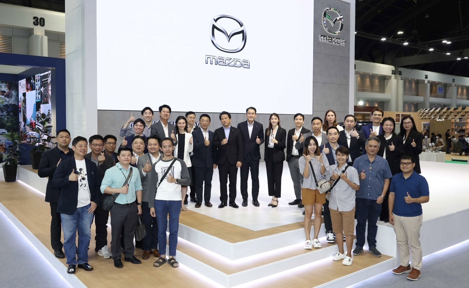 ลูกค้ามาสด้าสุดปลื้มร่วมงานแบบเอ็กคลูซีฟสัมผัส e-SKYACTIV R-EV เทคโนโลยีที่ดีที่สุดในอนาคต