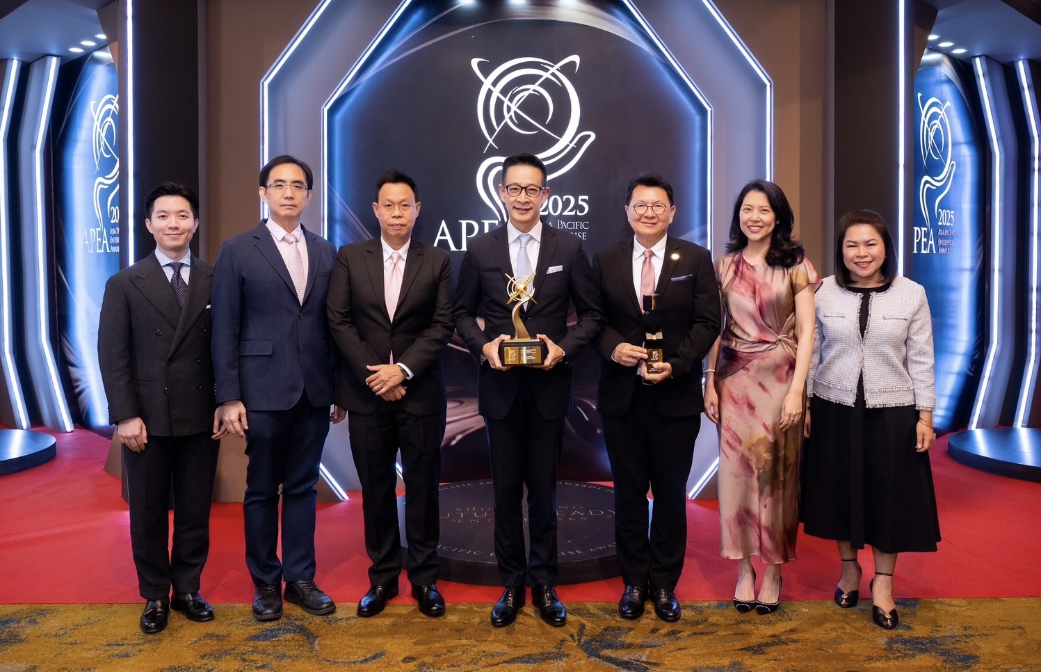 เมืองไทยประกันชีวิตคว้า 2 รางวัลเกียรติยศระดับเอเชียจากเวที Asia Pacific Enterprise Awards 2025ตอกย้ำความเป็นองค์กรผู้นำและความเป็นเลิศต่อเนื่องปีที่ 5