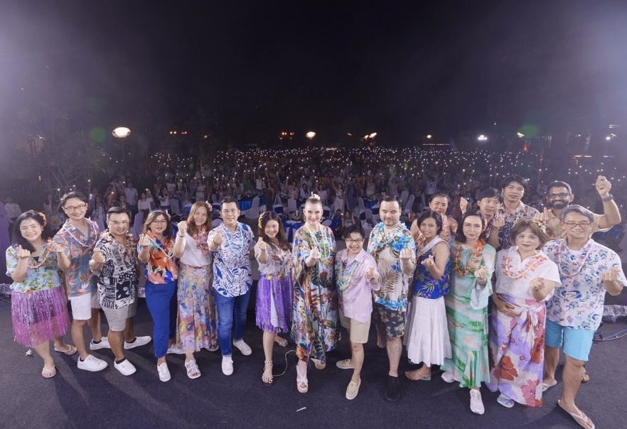 กรุงไทย-แอกซ่า ประกันชีวิต เอาใจพนักงาน พาไประเบิดความมันส์กันแบบสุดเหวี่ยง ในกิจกรรม 2024 Staff Outing - Aloha Paradise by KTAXA