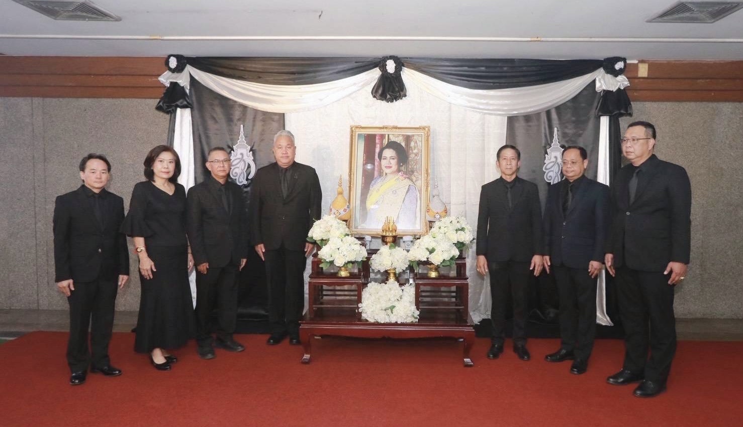 การเคหะแห่งชาติจัดพิธีถวายความอาลัยและน้อมรำลึกในพระมหากรุณาธิคุณ พระพันปีหลวง