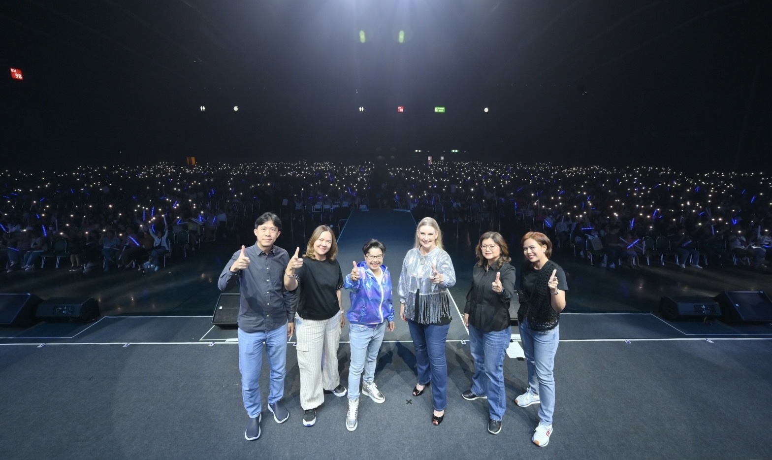 กรุงไทย–แอกซ่า ประกันชีวิต ระเบิดความมันส์ครั้งยิ่งใหญ่ จัดงาน “KTAXA FLASHBACK MUSIC FEST 2024 Fulfill Your Happiness เติมเต็มทุกความสุข ย้อนวัยความสนุกไปด้วยกัน”