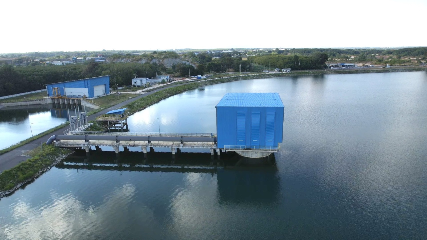 อีสท์ วอเตอร์  (EASTW) แกร่งหลายมิติ! โชว์ EBITDA ปี 68 พุ่ง12% สะท้อนศักยภาพบริหารต้นทุน เดินหน้าแผนรับมือภัยแล้ง หนุนเทรนด์ Data Center – อุตสาหกรรมไฮเทค