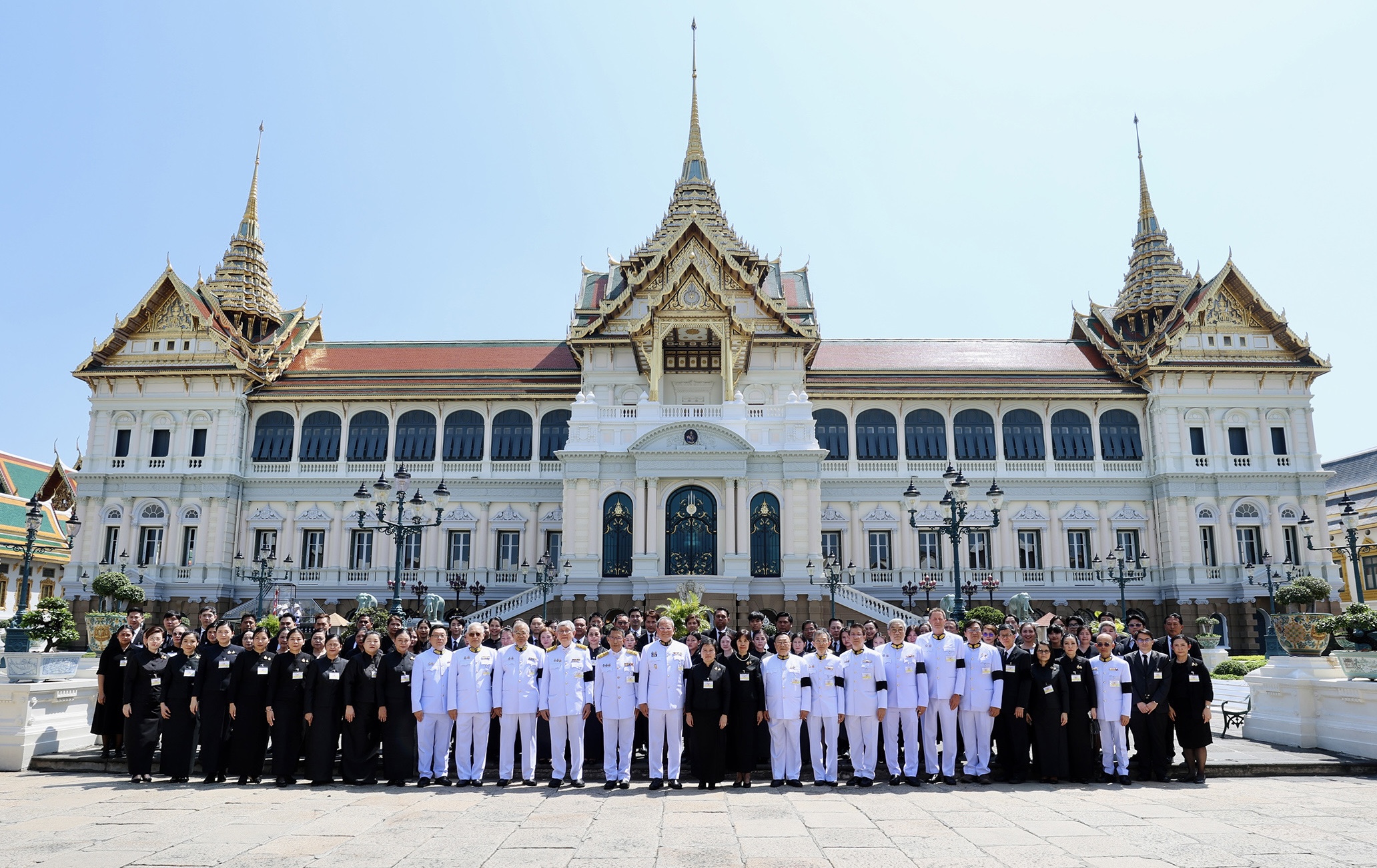 ไทยกรุ๊ปฯ เป็นเจ้าภาพบำเพ็ญกุศลถวายพระบรมศพ สมเด็จพระบรมราชชนนีพันปีหลวง