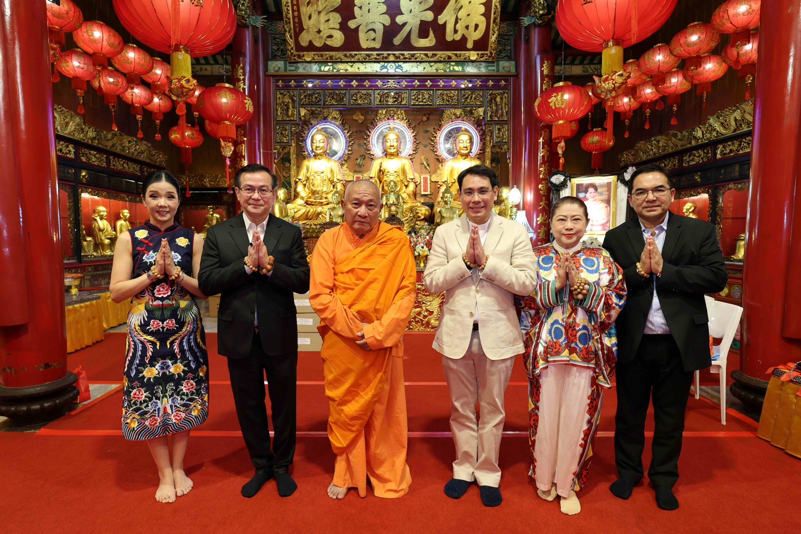 ทิพยประกันภัย กราบถวายปฏิทิน “พระพุทธนิมิต” ประจำปี 2569 ณ วัดมังกรกมลาวาส (เล่งเน่ยยี่)