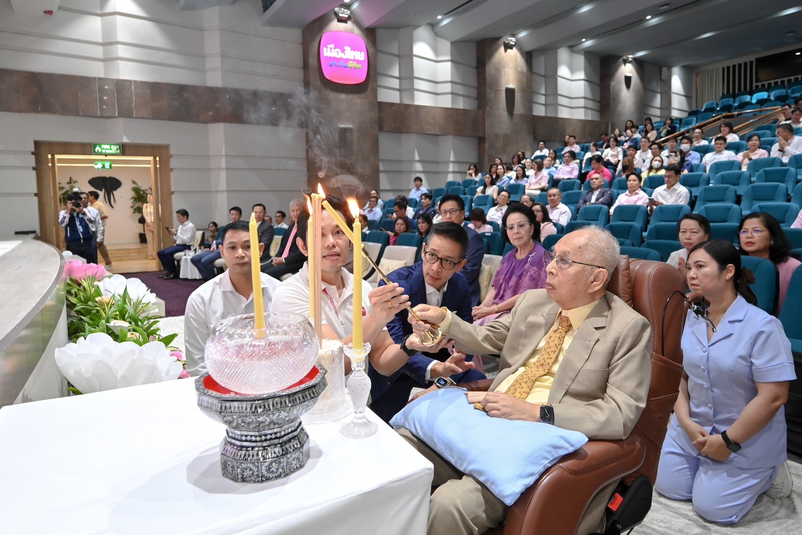 เมืองไทยประกันชีวิต จัดพิธีทำบุญครบรอบ 75 ปี การก่อตั้งบริษัทฯ