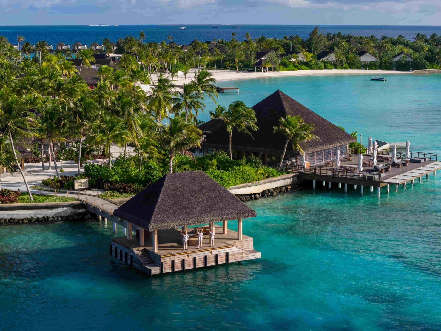 โรงแรมเครือดุสิต เปิดแคมเปญที่ดีที่สุดของปี ‘A Night on Us’ชวนสัมผัสประสบการณ์ท่องเที่ยวครั้งใหม่ กับโปรโมชั่น พัก 1 คืน ฟรีอีก 1 คืน  รับสิทธิสูงสุด 4 คืนต่อการเข้าพัก ในหลากหลายจุดหมายปลายทางทั่วโลก