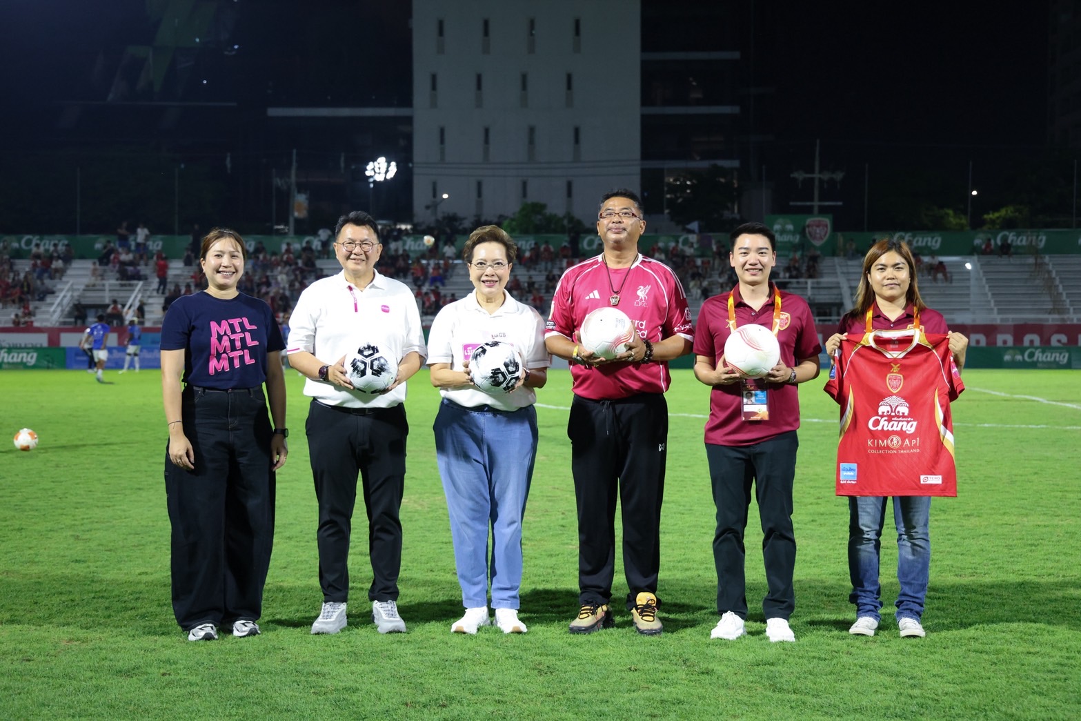 เมืองไทยประกันชีวิตและมูลนิธิเมืองไทยยิ้มมุ่งมั่นสร้างโอกาสและสร้างอนาคตให้เด็กและเยาวชนในประเทศไทยผ่านโครงการ “Give and Care เมืองไทยเปิดสนามเติมฝันให้น้อง”